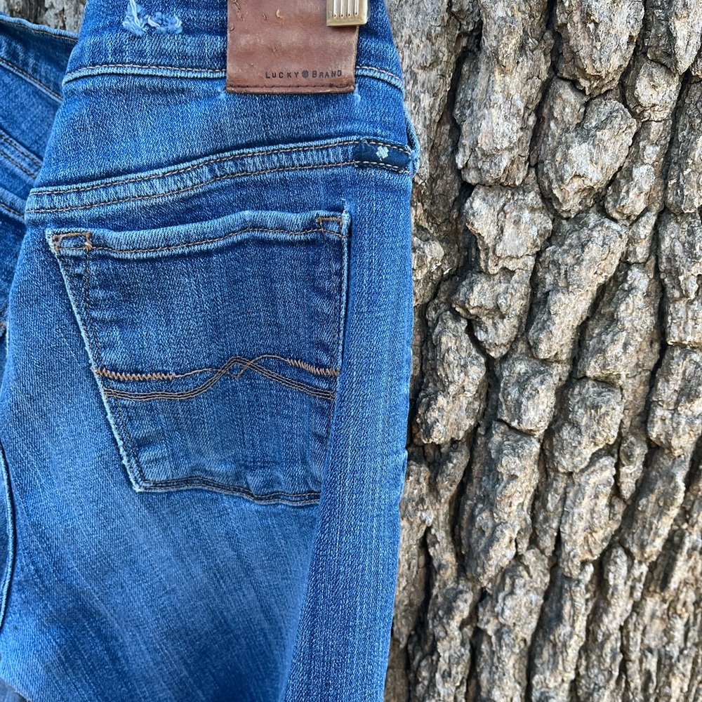 ⭐️Lucky Brand Skinny Jean in size 10